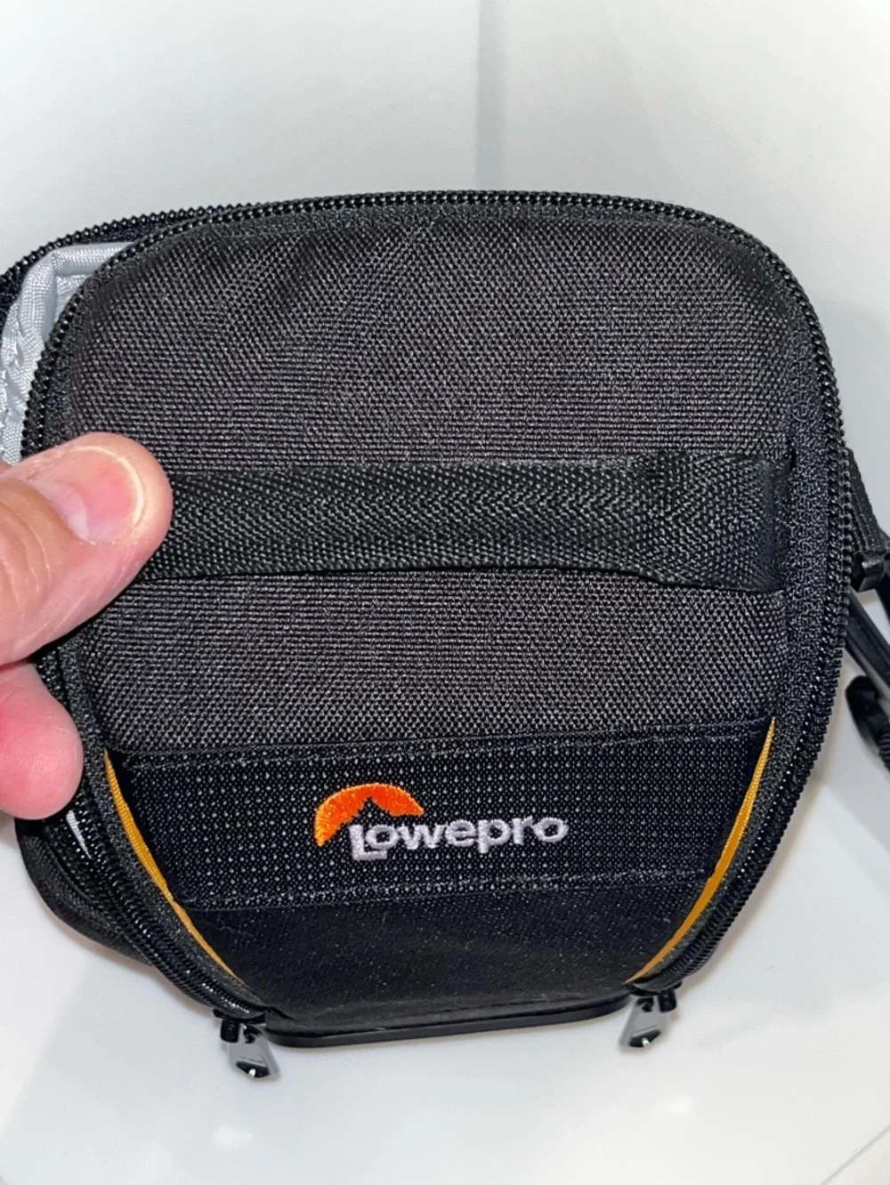 Lowepro Adventura SH 100R II Camera / Camcorder Bag Case -7” X 6” Long Adj Strap